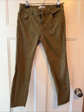 Slim Olive Green Women’s Jeans - Classic Five-Pocket Style